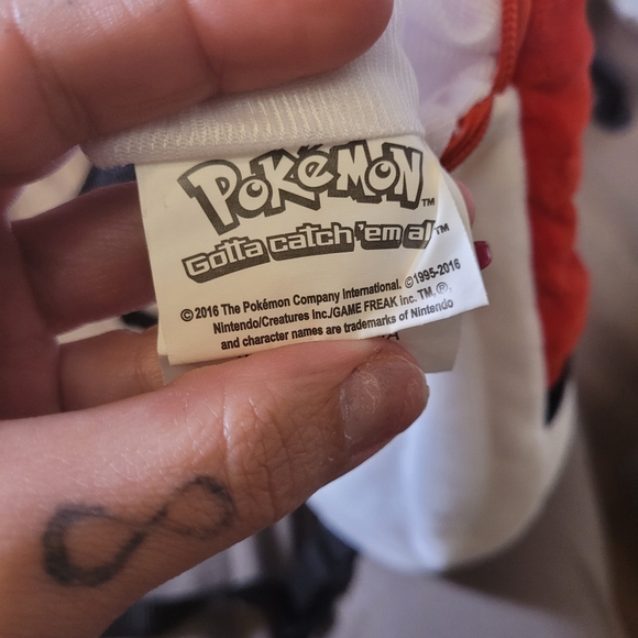 2016 Pokemon Pokeball Bag/Purse - Picture 6 of 7